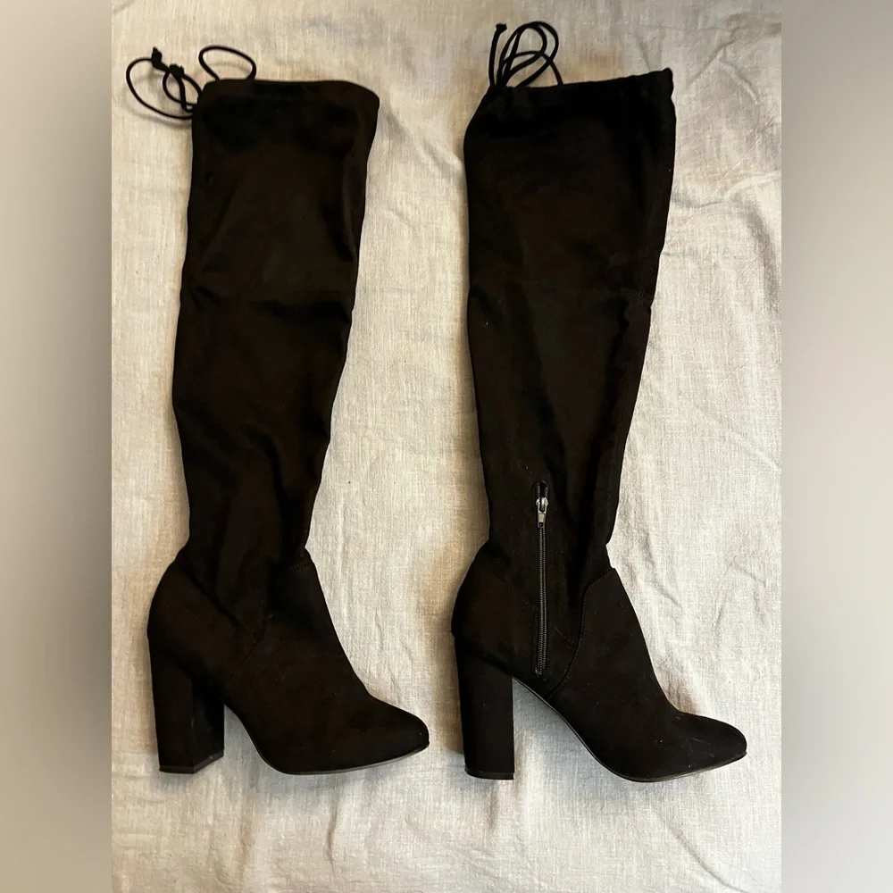 Faryl Robin Tall Suede Black Boots knee high